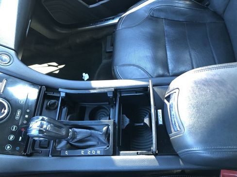 Used 2018 Ford Taurus Limited image 16