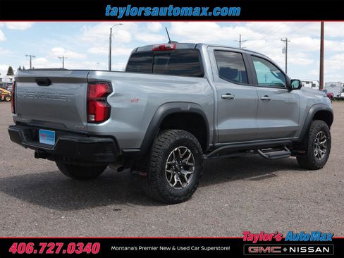 Used 2024 Chevrolet Colorado ZR2 w/ ZR2 Convenience Package III AWD/4WD image 4