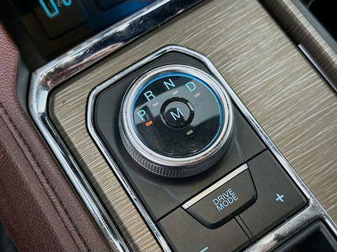 Used 2024 Ford Expedition Limited image 33