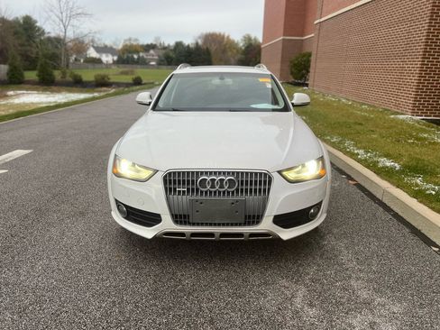 Used 2016 Audi A4 Premium Plus w/ Technology Package image 13