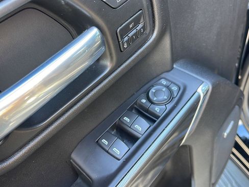 Used 2021 GMC Sierra 1500 AT4 w/ AT4 Value Package AWD/4WD image 12