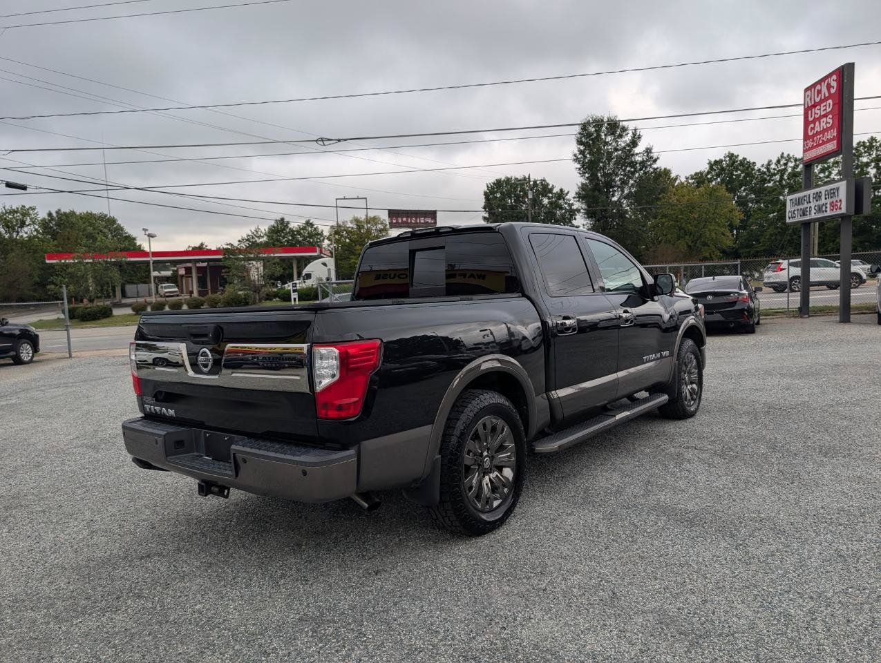 Used 2018 Nissan Titan Platinum Reserve w/ Platinum Utility Package RWD image 7