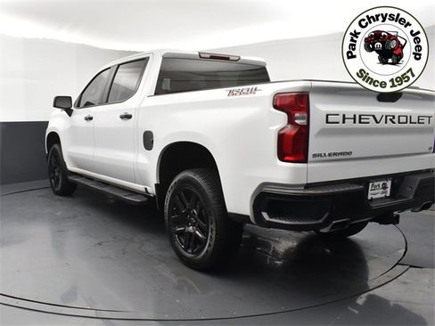 Used 2022 Chevrolet Silverado 1500 LT Trail Boss image 4