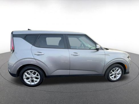 Used 2025 Kia Soul LX w/ LX Technology Package image 18