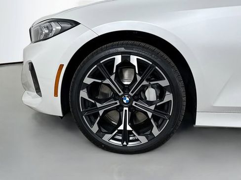 Used 2025 BMW 330i xDrive 330i xDrive w/ Premium Package image 31