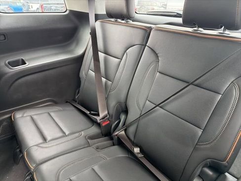 Used 2023 GMC Acadia AT4 w/ Technology Package image 16