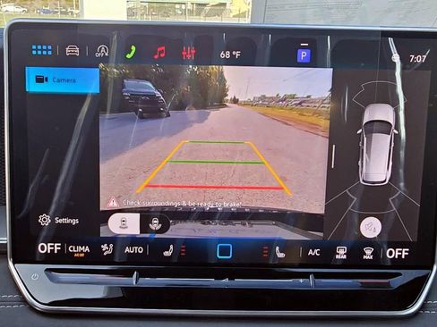 New 2026 Volkswagen Tiguan SE R-Line FWD image 14