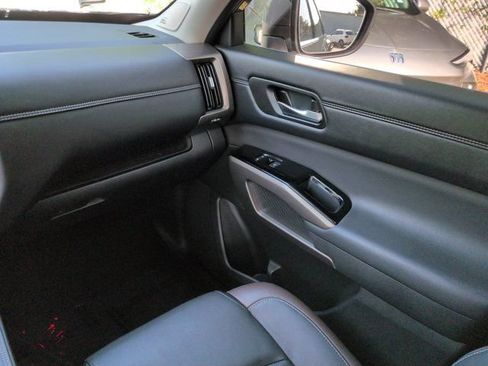 Used 2025 Nissan Pathfinder Platinum w/ Cargo Package FWD image 16