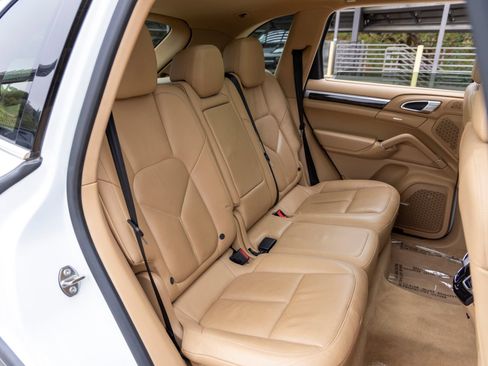 Used 2014 Porsche Cayenne Diesel AWD/4WD image 59