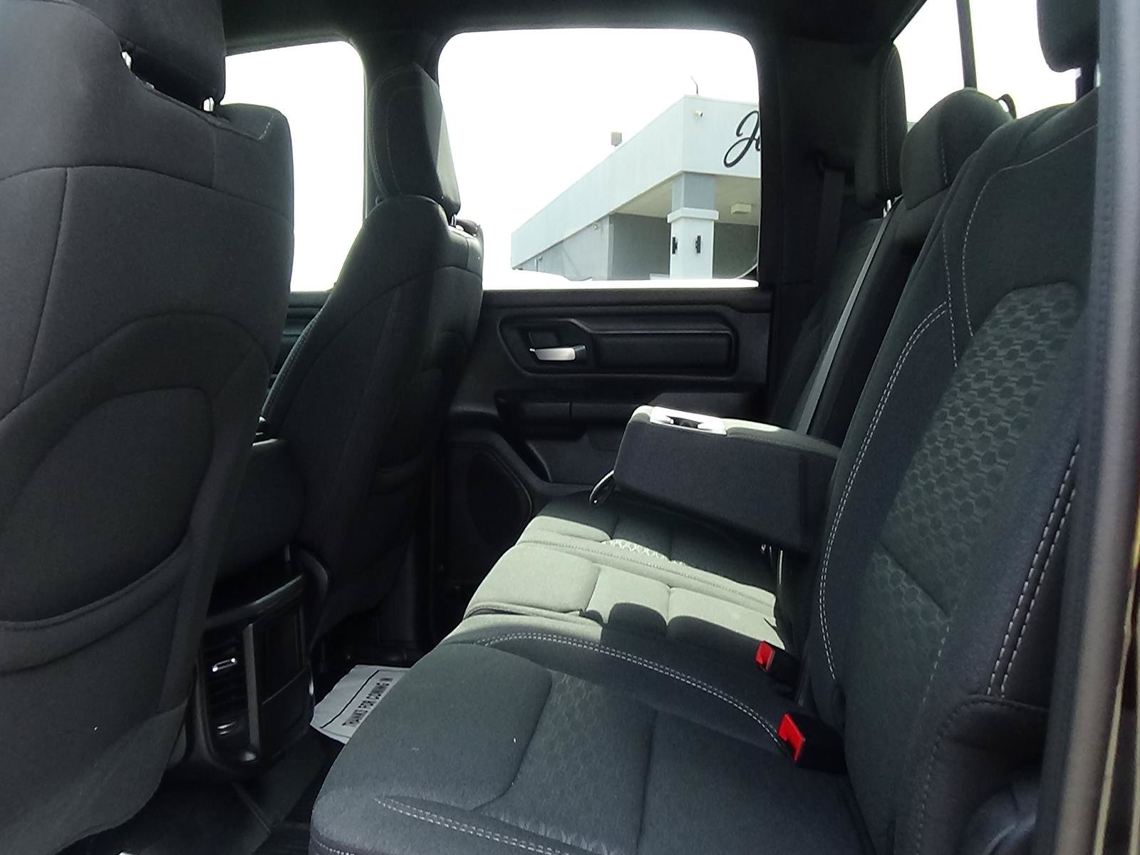 Used 2025 RAM 1500 Warlock AWD/4WD image 14