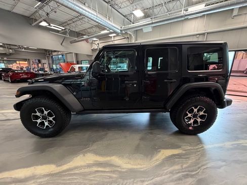 Used 2021 Jeep Wrangler Unlimited Rubicon AWD/4WD image 37