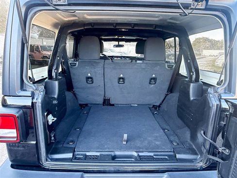 Used 2021 Jeep Wrangler Unlimited Sport S image 28