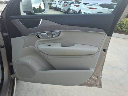 Certified 2024 Volvo XC90 B6 Plus w/ Protection Package Premier AWD/4WD image 24