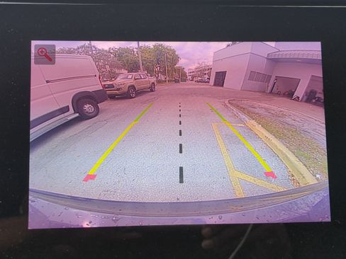 Certified 2024 Jeep Wagoneer L Series II w/ Flexible Seating Group image 22