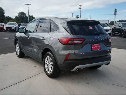 Used 2025 Ford Escape Active AWD/4WD image 5