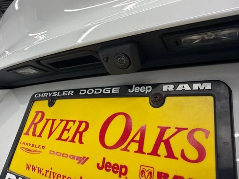 Used 2021 Porsche Cayenne Coupe AWD/4WD image 7