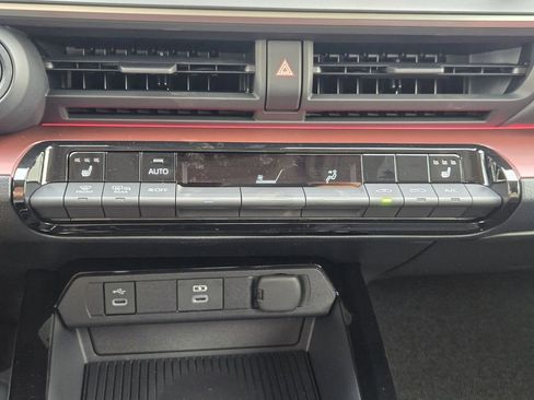 New 2026 Toyota Prius Plug-In Hybrid image 16