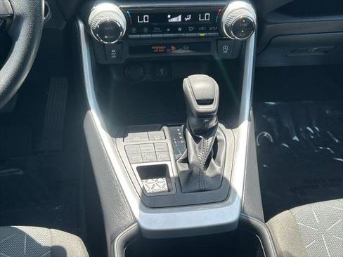 Certified 2022 Toyota RAV4 XLE w/ Convenience Package AWD/4WD image 21
