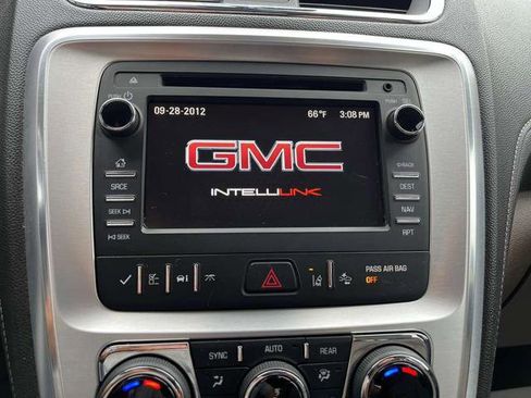 Used 2014 GMC Acadia SLT image 34