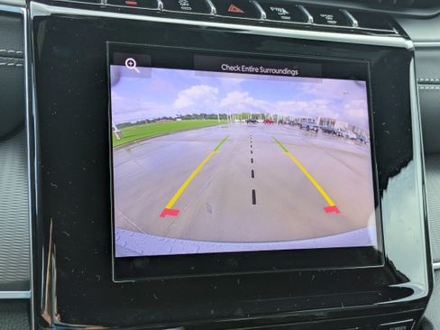 New 2026 Jeep Grand Cherokee L Laredo RWD image 19
