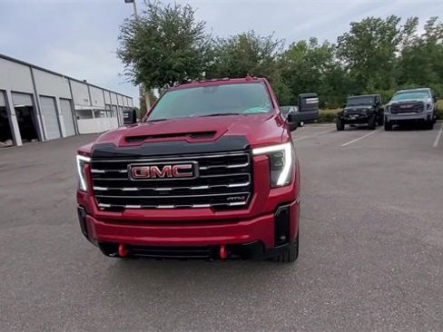 Used 2025 GMC Sierra 2500 AT4 w/ AT4 Premium Plus Package image 3