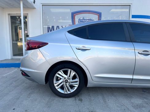 Used 2020 Hyundai Elantra SEL image 24