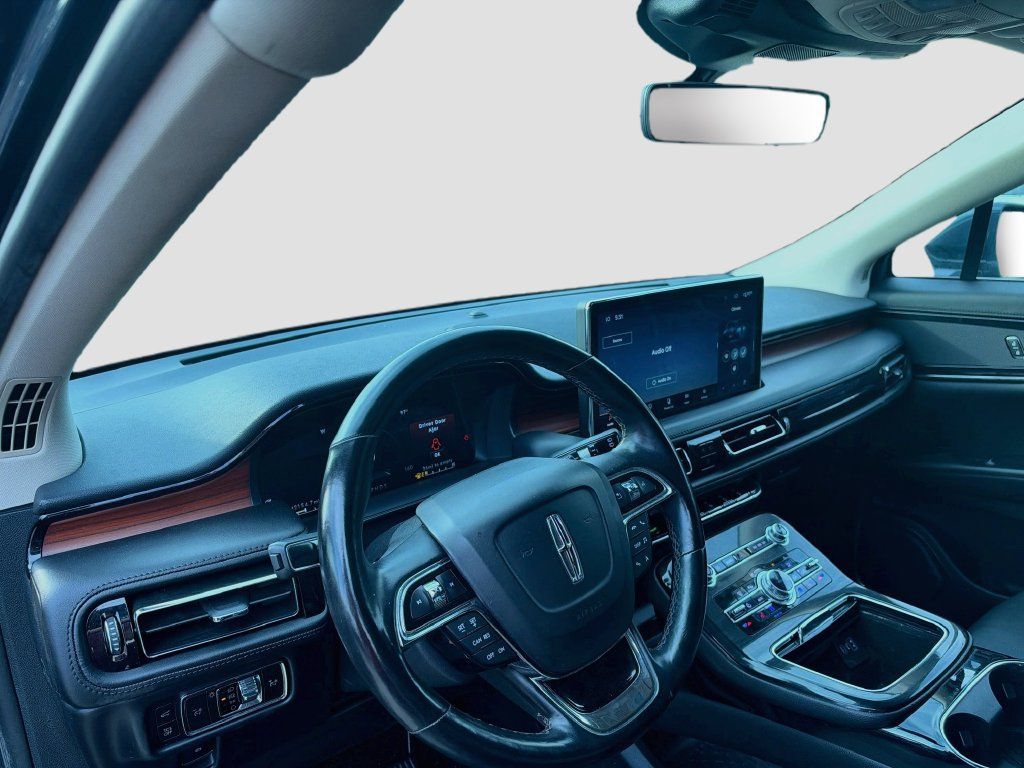 Used 2023 Lincoln Nautilus Reserve AWD/4WD image 9