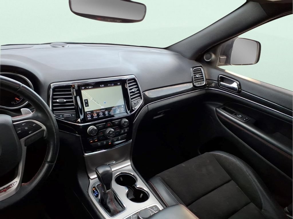 Used 2021 Jeep Grand Cherokee Trailhawk w/ Premium Lighting Group AWD/4WD image 14
