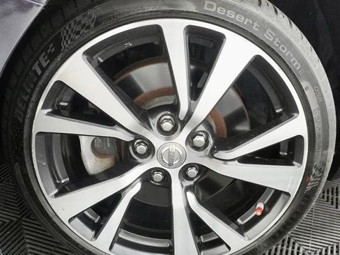 Used 2017 Nissan Maxima 3.5 SL FWD image 4