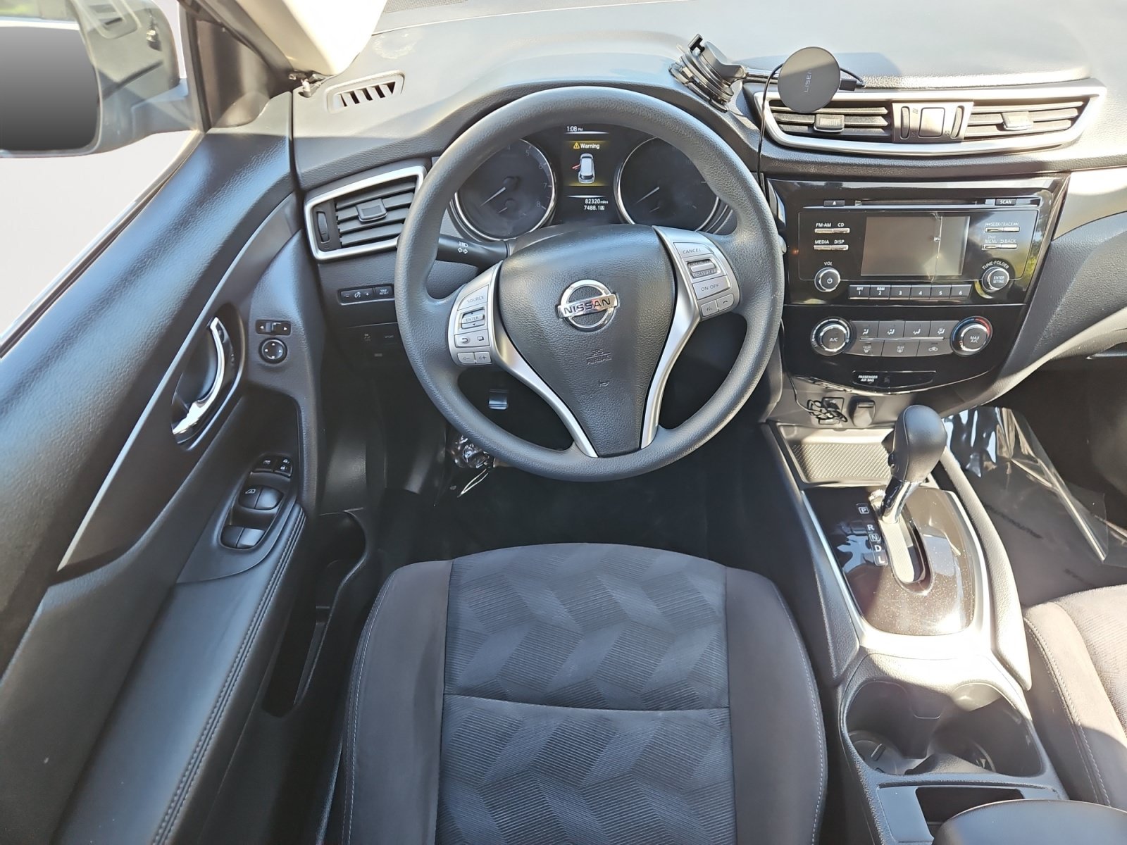 Used 2015 Nissan Rogue S FWD image 10