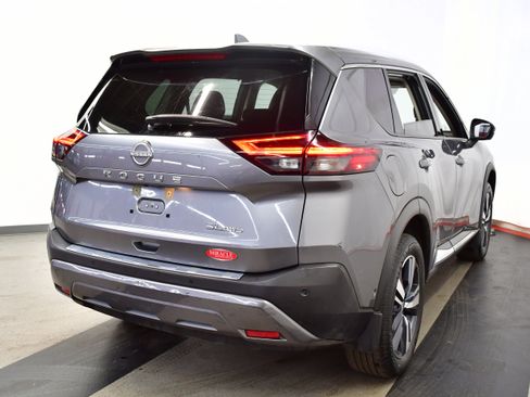 Used 2023 Nissan Rogue SL w/ SL Premium Package image 11