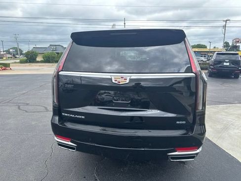 Used 2024 Cadillac Escalade ESV Premium Luxury AWD/4WD image 6