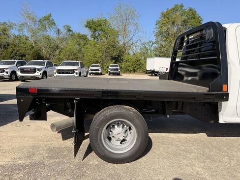 New 2025 GMC Sierra 3500 Pro w/ Convenience Package AWD/4WD image 7