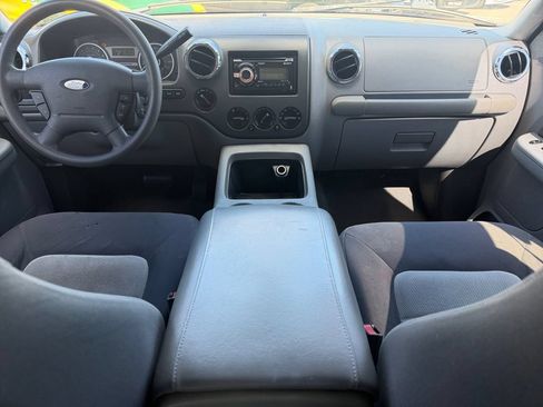 Used 2006 Ford Expedition XLT AWD/4WD image 19