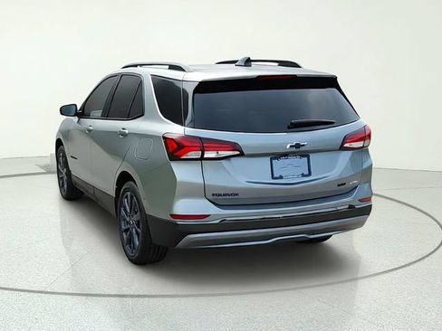 Used 2023 Chevrolet Equinox RS AWD/4WD image 4
