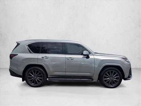 Used 2024 Lexus LX 600 F Sport AWD/4WD image 4