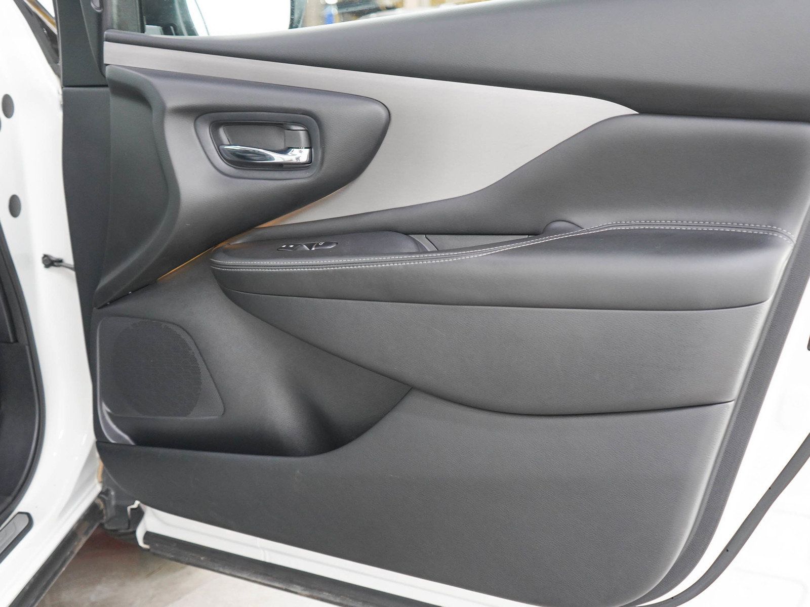 Used 2019 Nissan Murano SL w/ Cargo Package AWD/4WD image 9