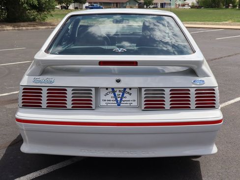 Used 1988 Ford Mustang GT RWD image 6