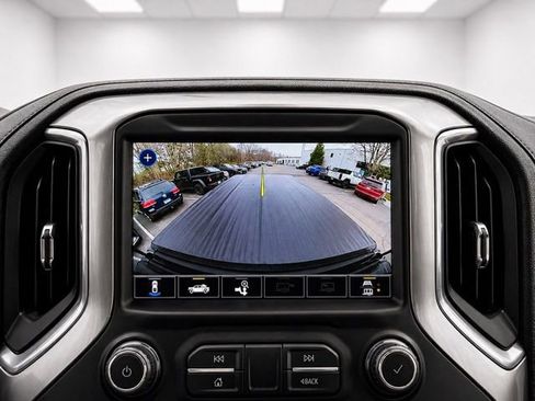 Used 2021 Chevrolet Silverado 1500 RST w/ Convenience Package II AWD/4WD image 23