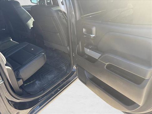 Used 2018 Chevrolet Silverado 1500 LT w/ Texas Edition AWD/4WD image 19