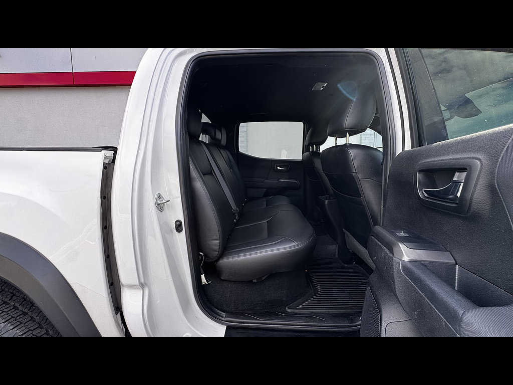 Certified 2023 Toyota Tacoma TRD Sport AWD/4WD image 27