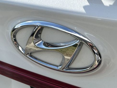 Used 2022 Hyundai Santa Fe Limited image 10