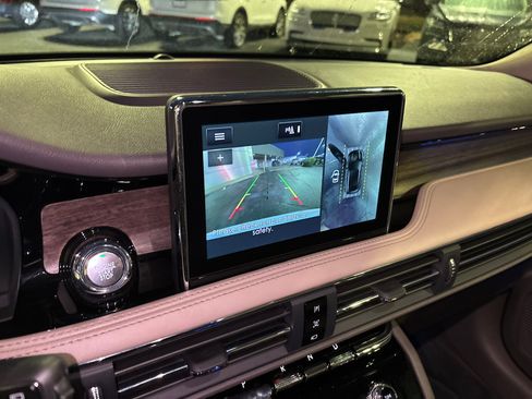 Certified 2022 Lincoln Corsair Reserve w/ Equipment Group 201A image 20