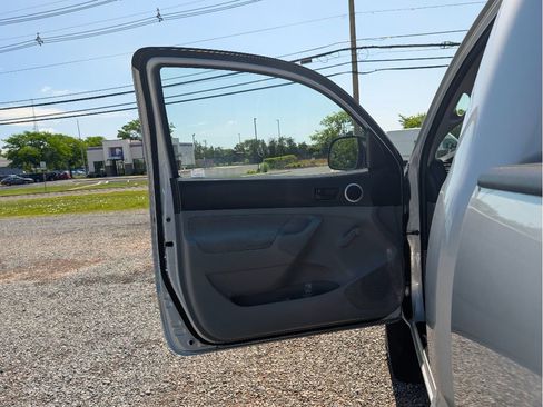Used 2009 Toyota Tacoma 4x4 Regular Cab image 11