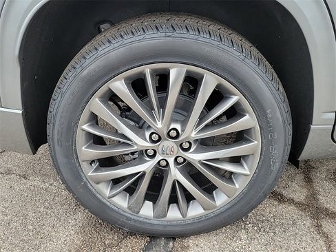 New 2026 Buick Enclave Avenir w/ Super Cruise Package image 6