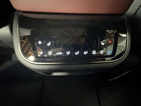 New 2026 INFINITI QX80 Autograph w/ Premium Cargo Package image 33