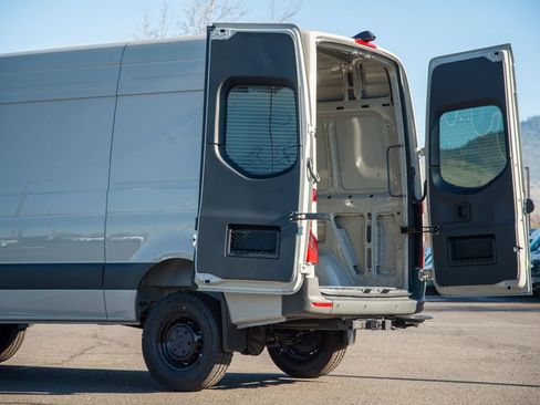 New 2026 Mercedes-Benz Sprinter 144 Cargo image 9