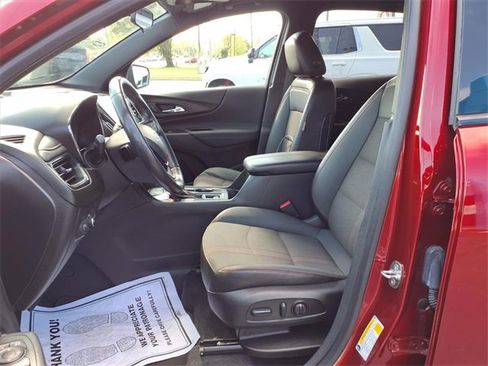 Used 2022 Chevrolet Equinox RS w/ Infotainment Package image 23