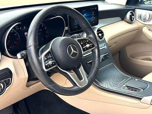 Used 2020 Mercedes-Benz GLC 300 image 12