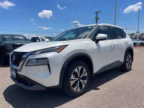 Certified 2023 Nissan Rogue SV FWD image 3